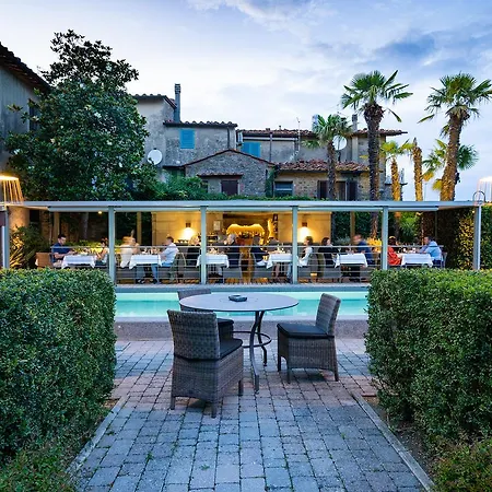 Sassolini Country Boutique 4*